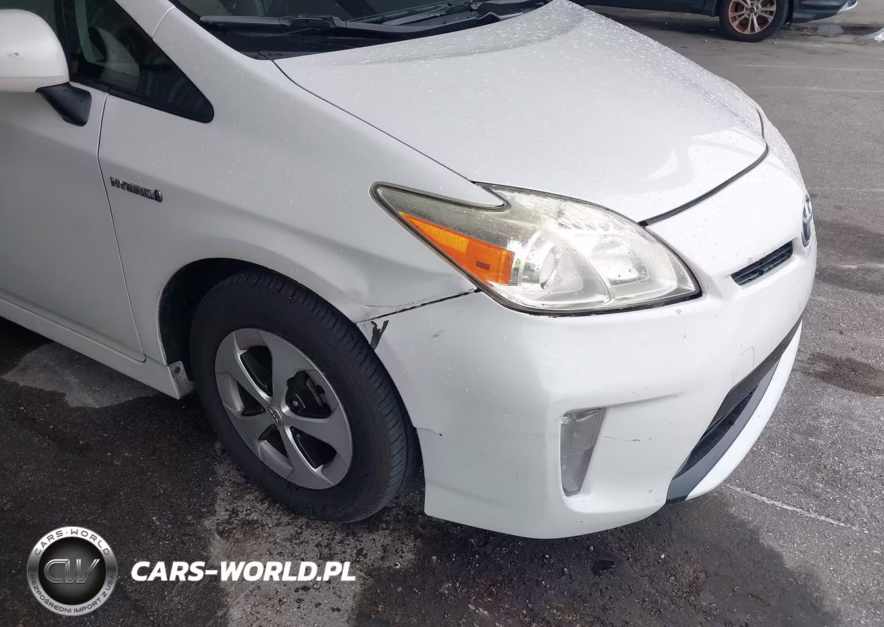 2015 Toyota Prius Two VIN:JTDKN3DU6F0414742 - 6