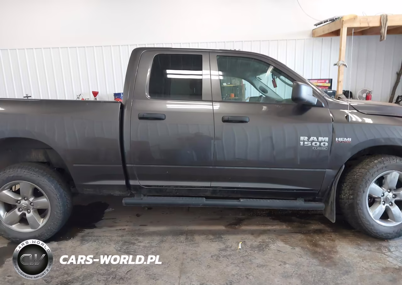 2019 Ram 1500 Classic St VIN:1C6RR7FT4KS595621 - 13