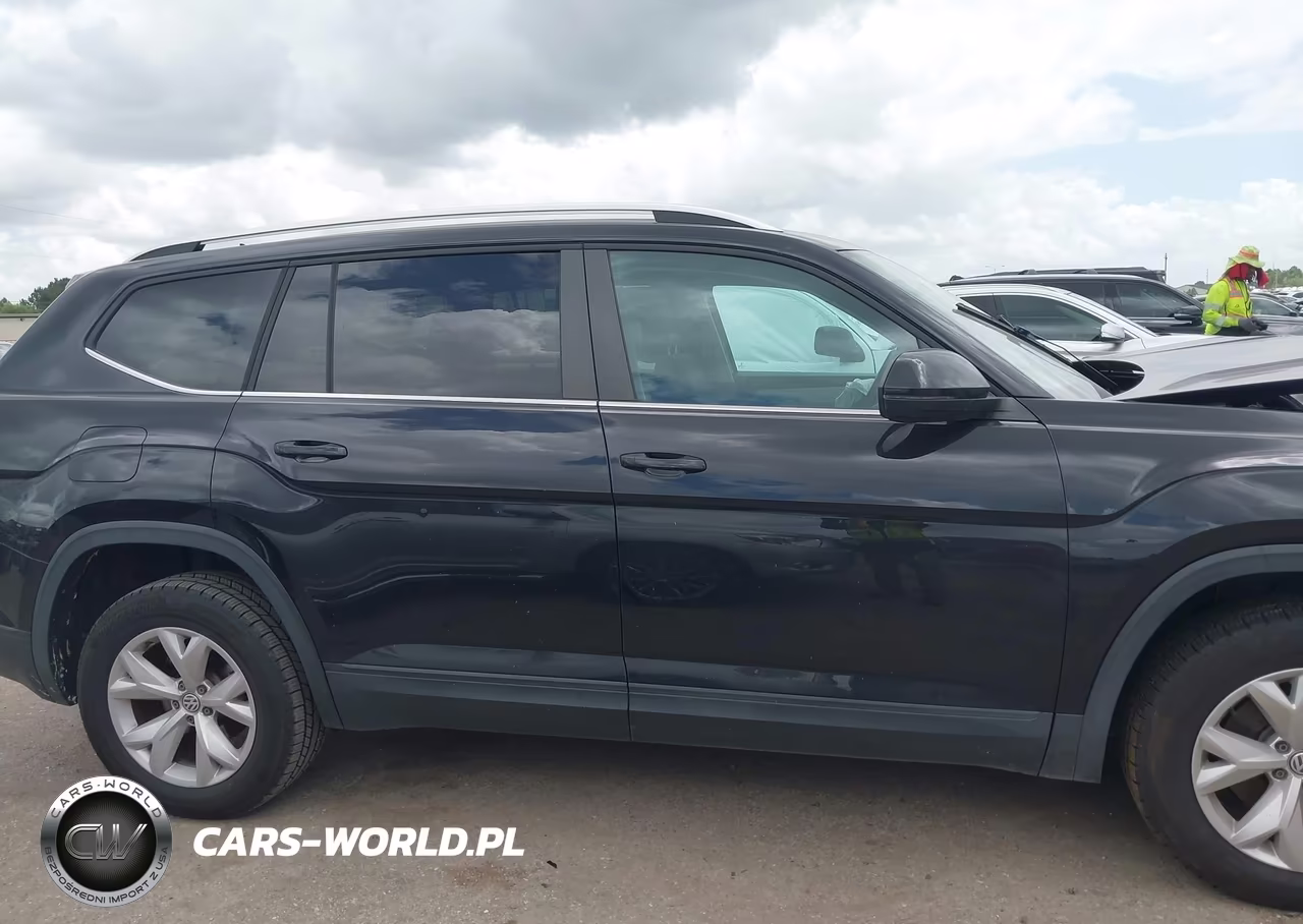 2018 Volkswagen Atlas 2.0T S VIN:1V2AP2CA8JC572707 - 13