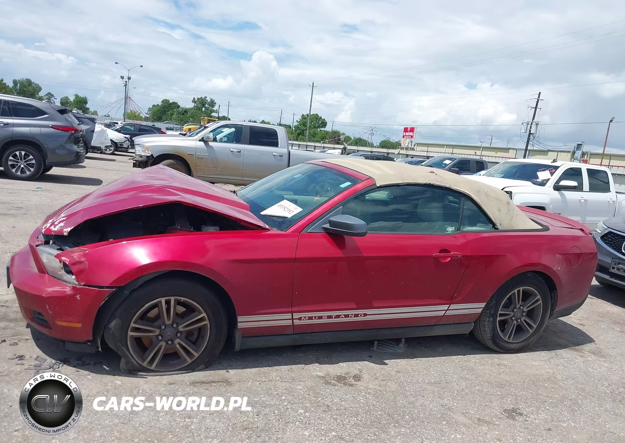 2011 Ford Mustang V6 Premium VIN:1ZVBP8EM1B5120598 - 13