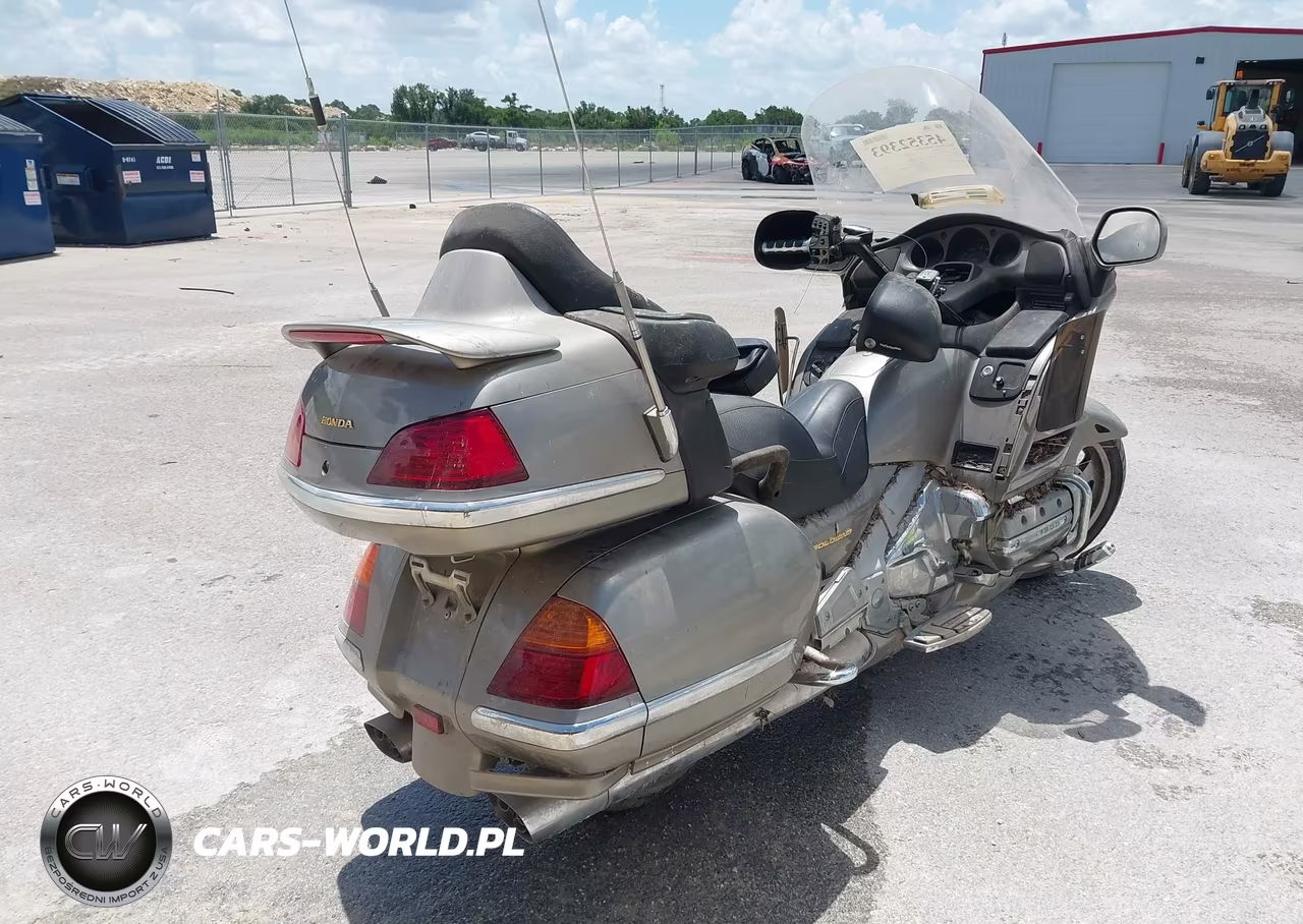 2002 Honda Gl1800 A VIN:1HFSC47492A101217 - 4