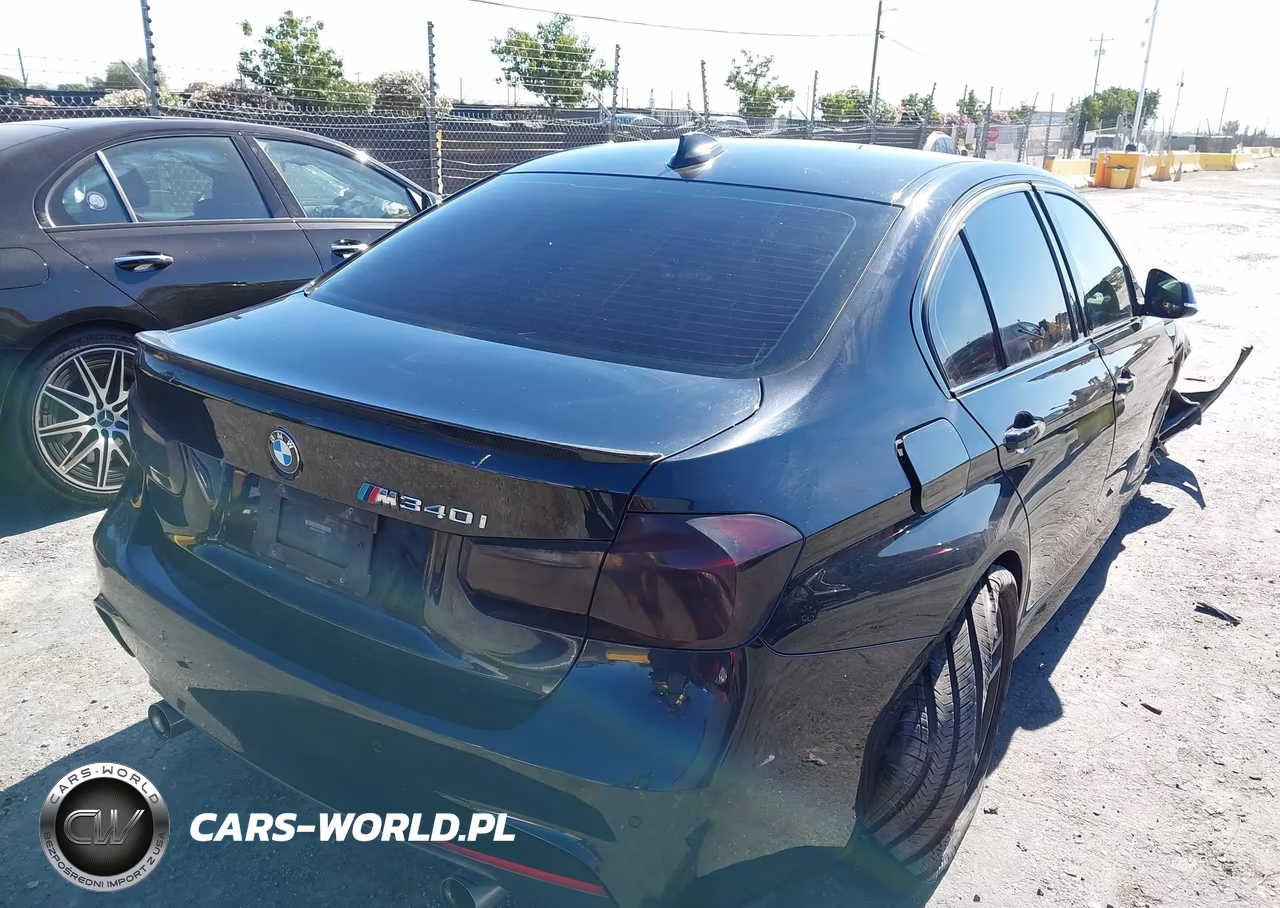 2018 BMW 340I VIN:WBA8B3C55JK385077 - 4