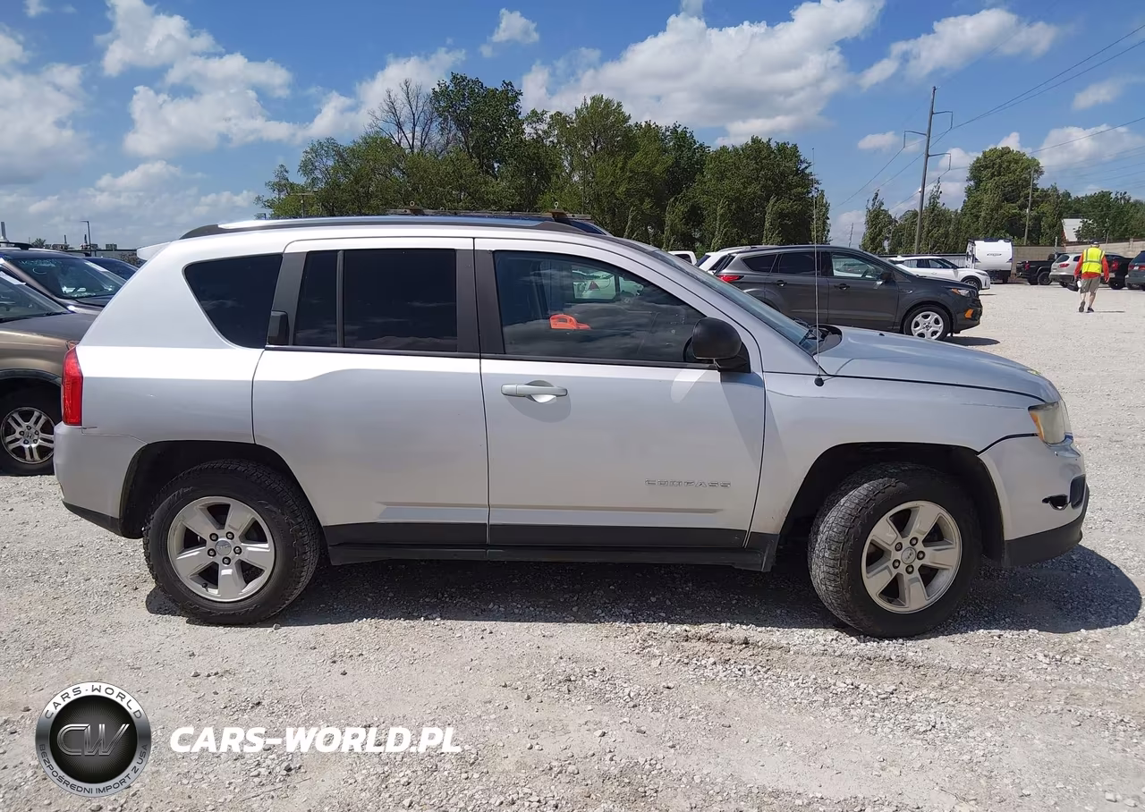 2013 Jeep Compass Sport VIN:1C4NJCBAXDD245817 - 13