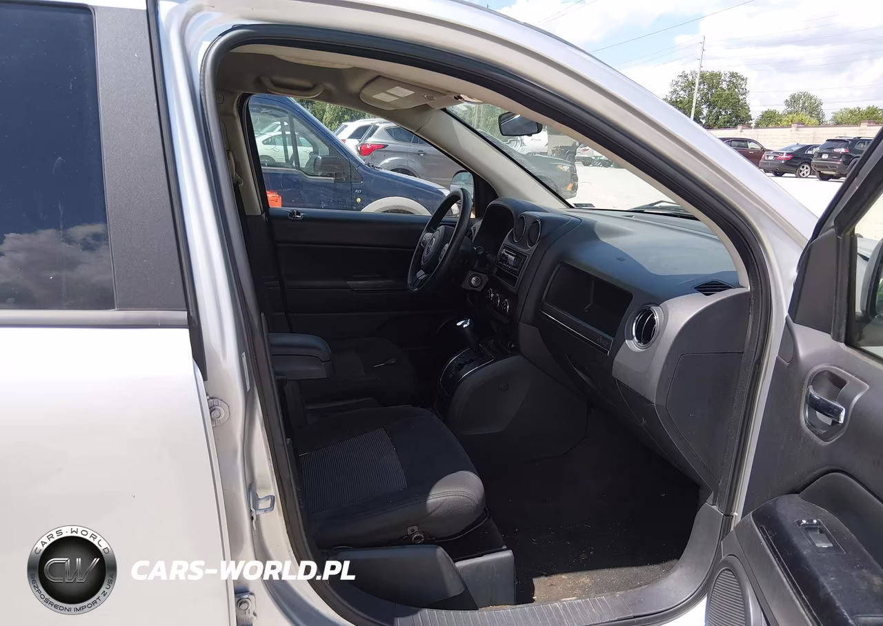 2013 Jeep Compass Sport VIN:1C4NJCBAXDD245817 - 5