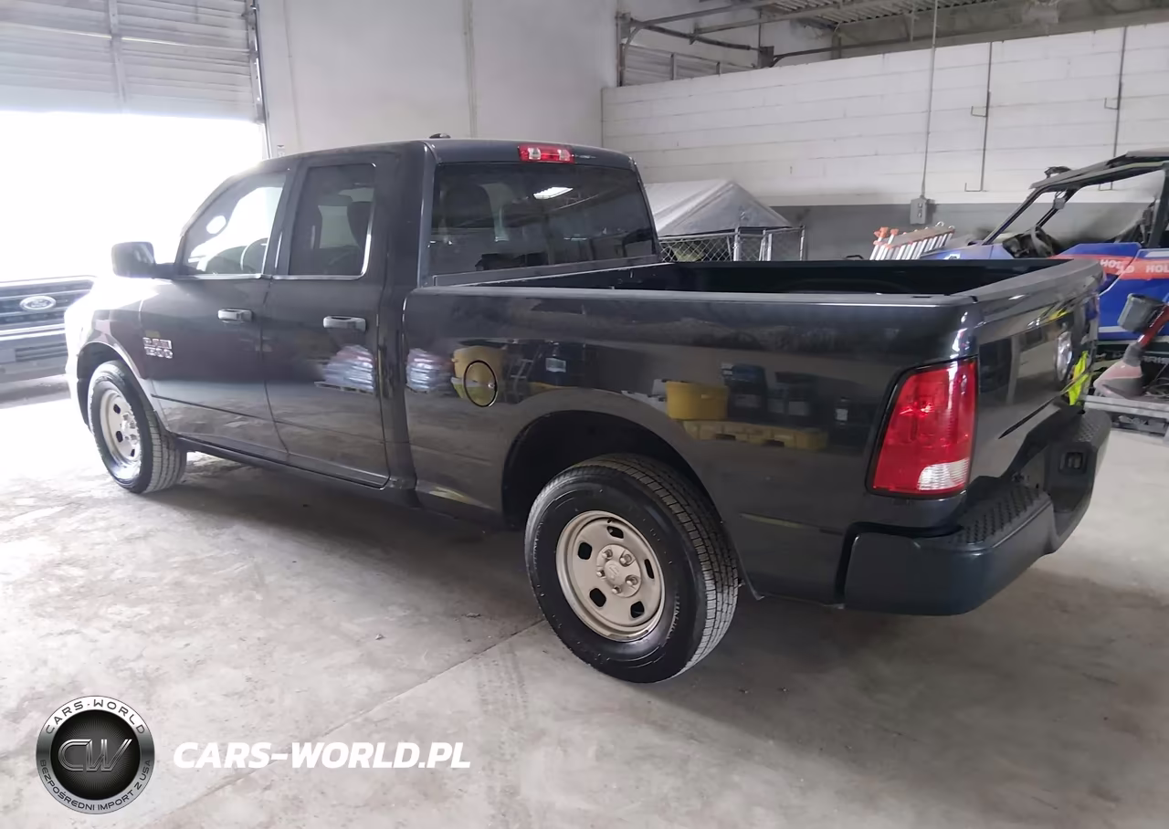 2018 Ram 1500 Tradesman 4X2 6'4 Box VIN:1C6RR6FG7JS272420 - 3