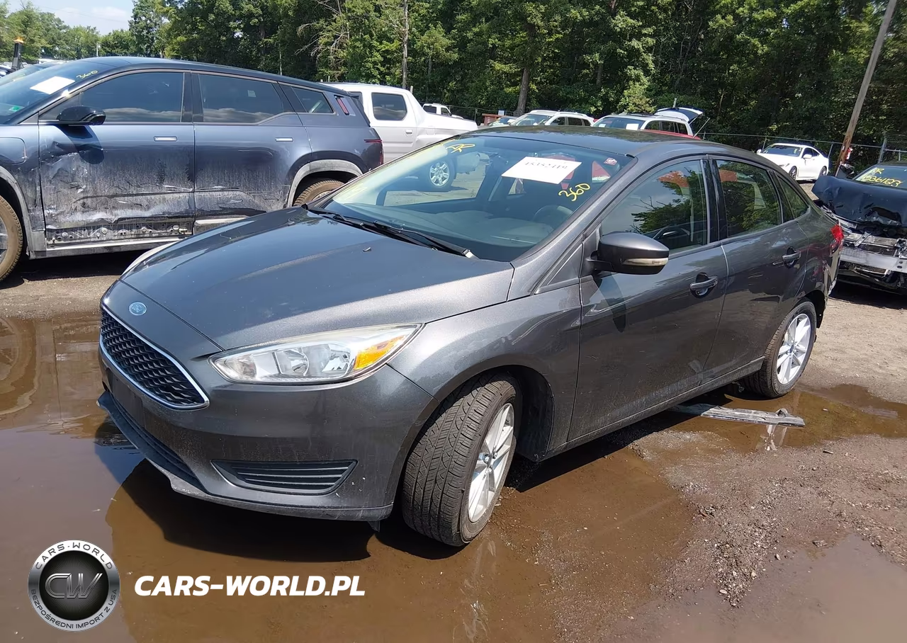 2017 Ford Focus Se VIN:1FADP3F29HL327973 - 2