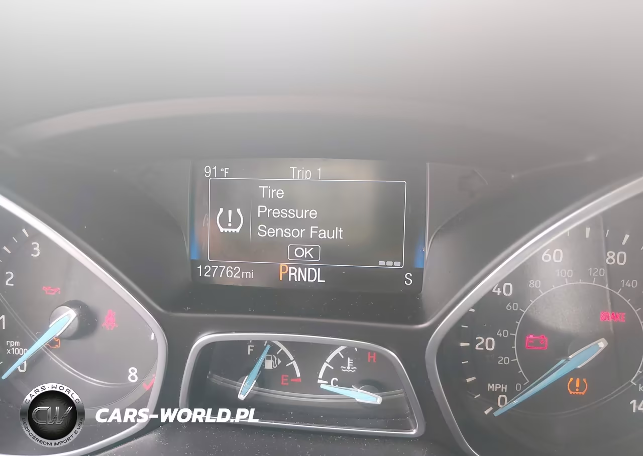 2017 Ford Focus Se VIN:1FADP3F29HL327973 - 7