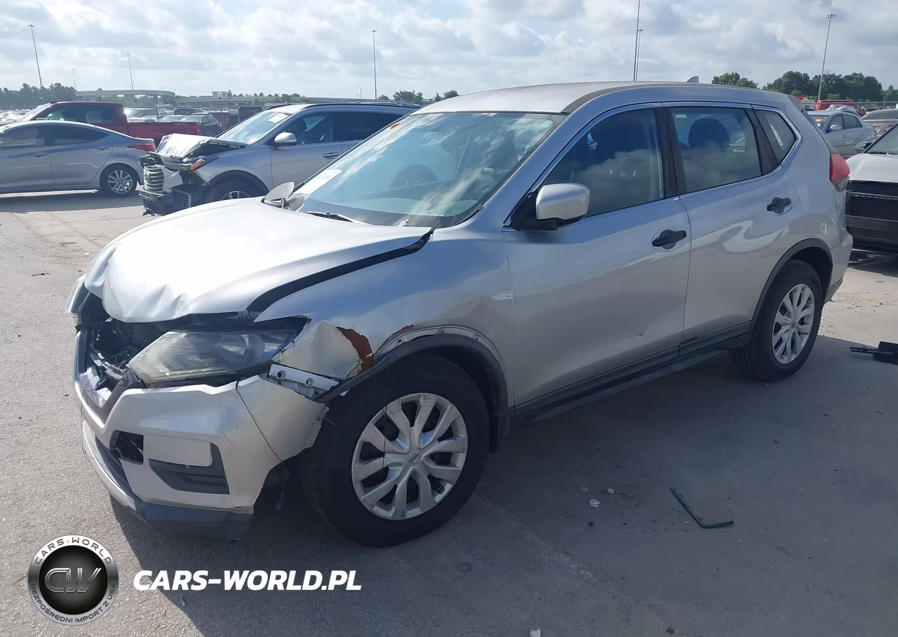 2017 Nissan Rogue S VIN:KNMAT2MT2HP558026 - 2