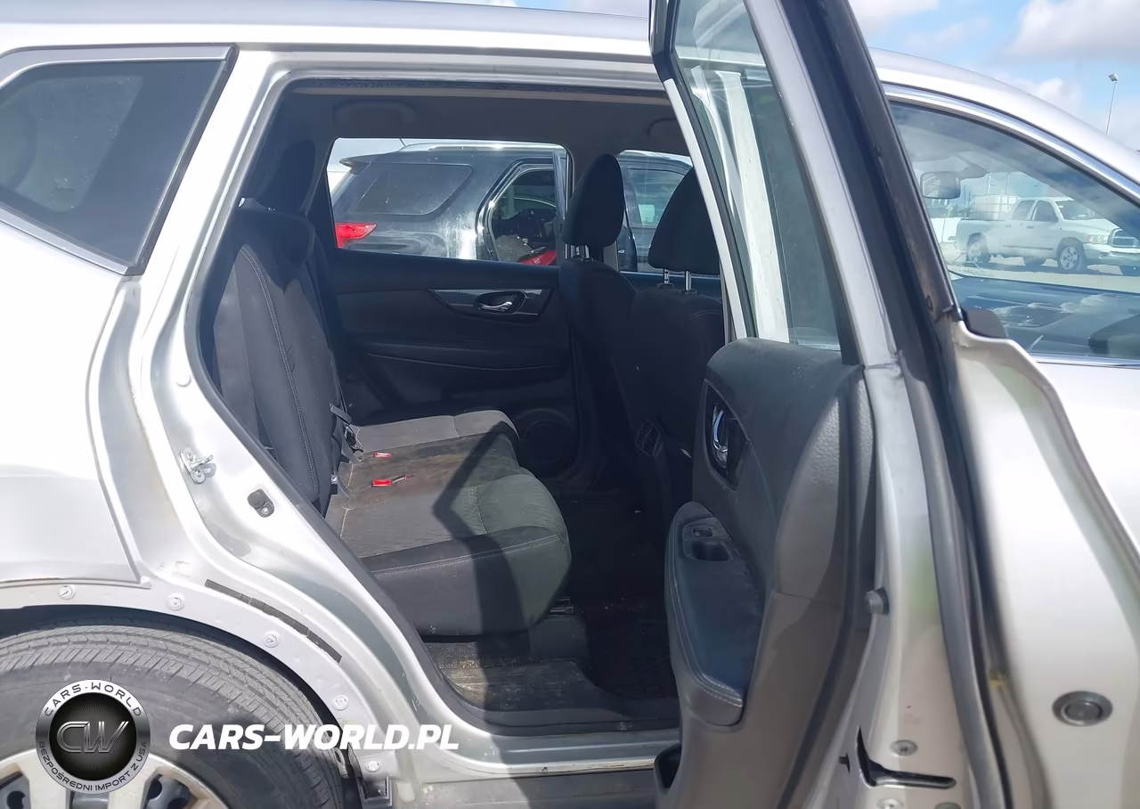 2017 Nissan Rogue S VIN:KNMAT2MT2HP558026 - 8