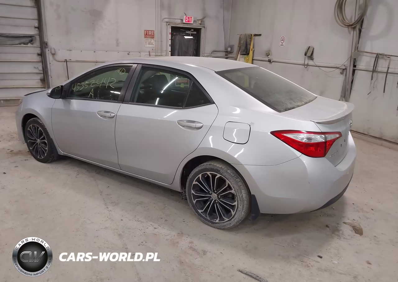 2015 Toyota Corolla S Plus VIN:2T1BURHE8FC429757 - 3