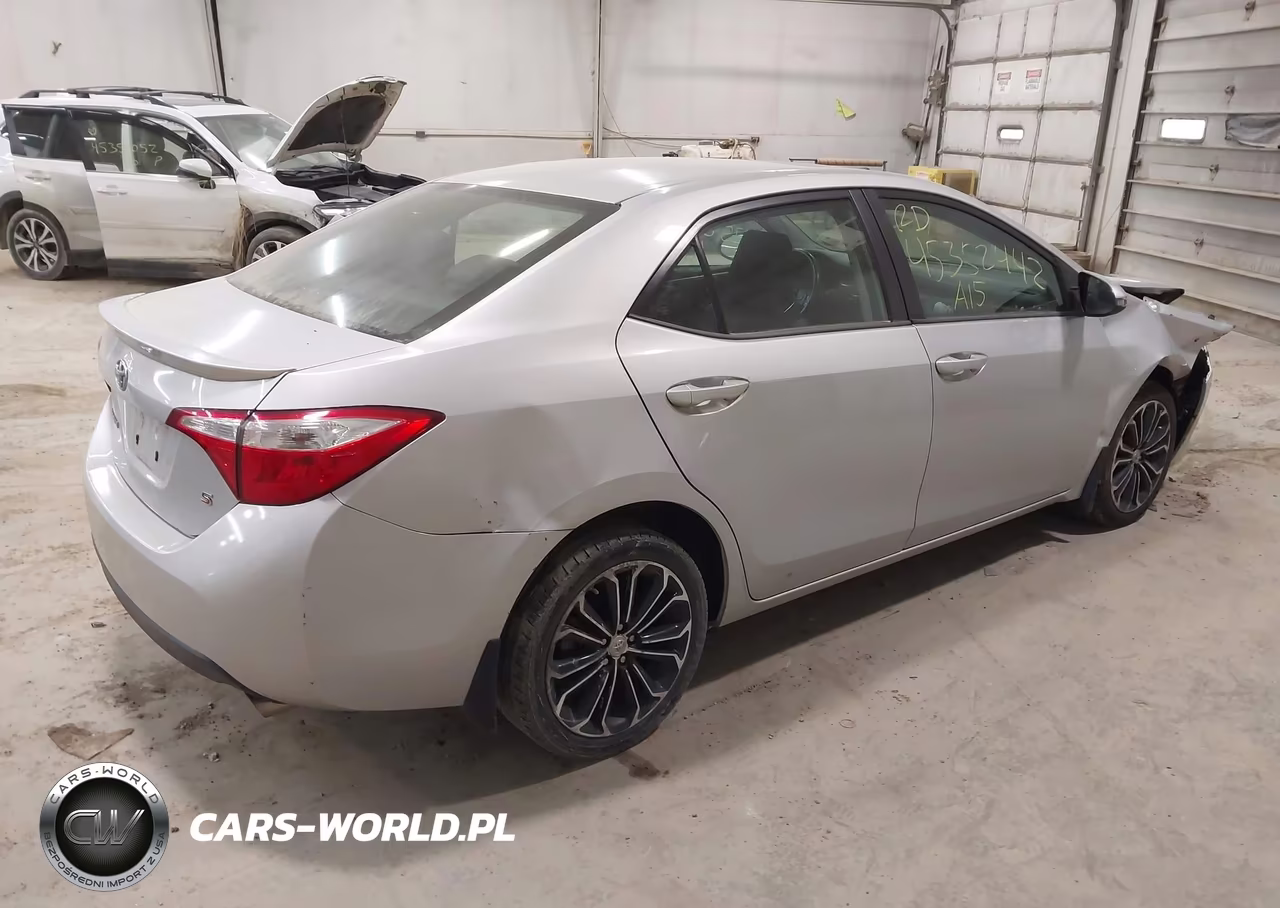 2015 Toyota Corolla S Plus VIN:2T1BURHE8FC429757 - 4
