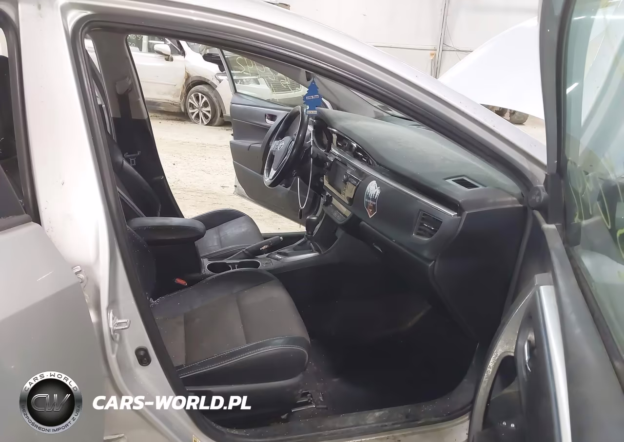 2015 Toyota Corolla S Plus VIN:2T1BURHE8FC429757 - 5