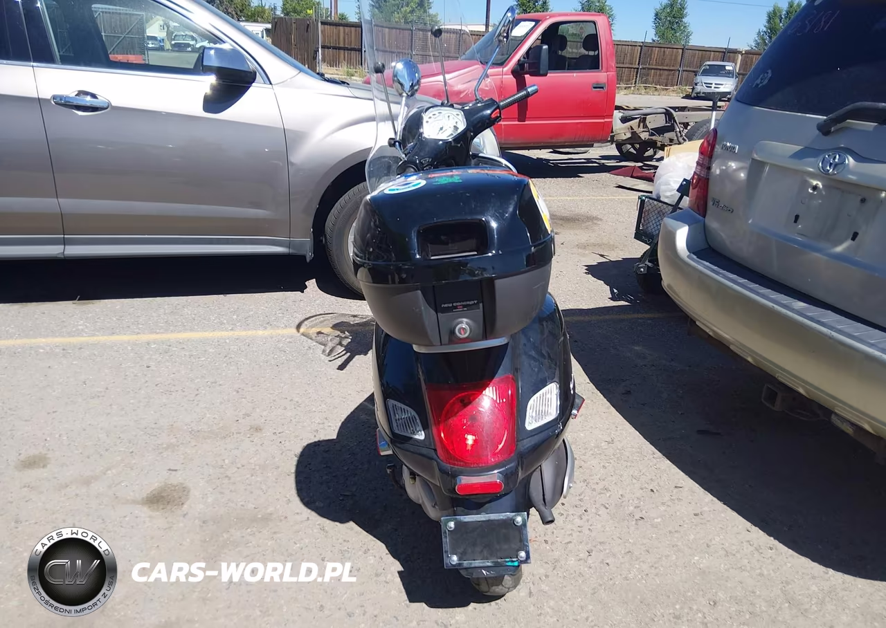2007 Vespa Granturismo 200 VIN:ZAPM319K575008691 - 6