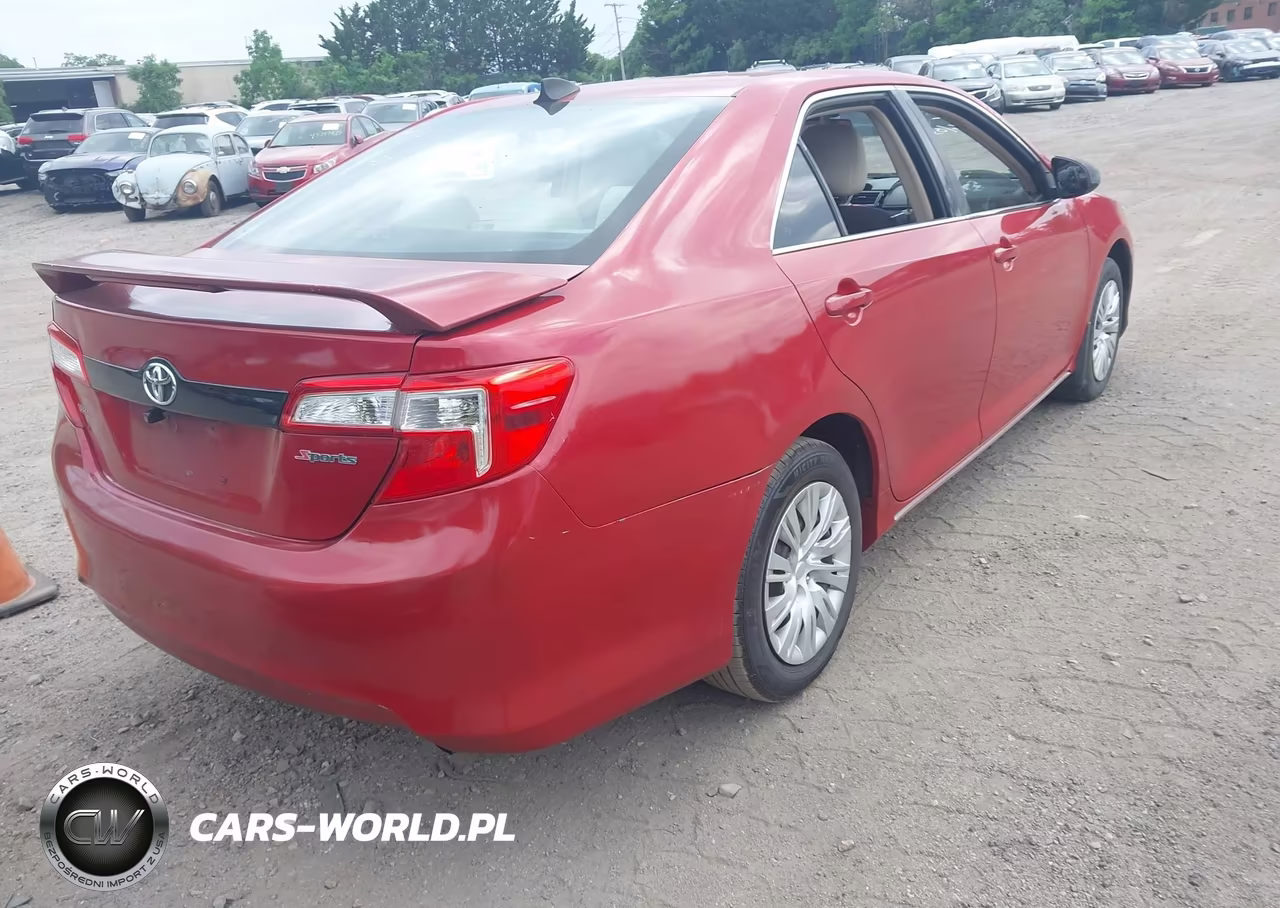 2014 Toyota Camry Le VIN:4T4BF1FK9ER384691 - 4