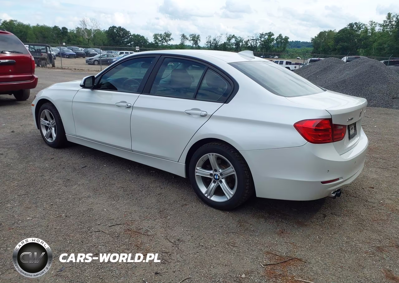 2014 BMW 328I xDrive VIN:WBA3B3C56EJ978999 - 3