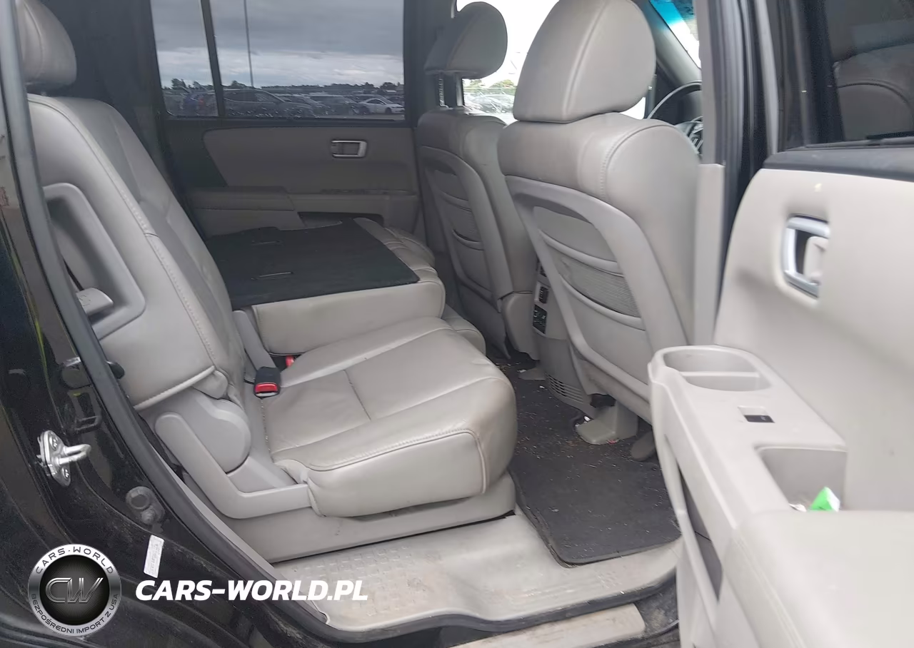 2011 Honda Pilot Touring VIN:5FNYF4H95BB011236 - 8
