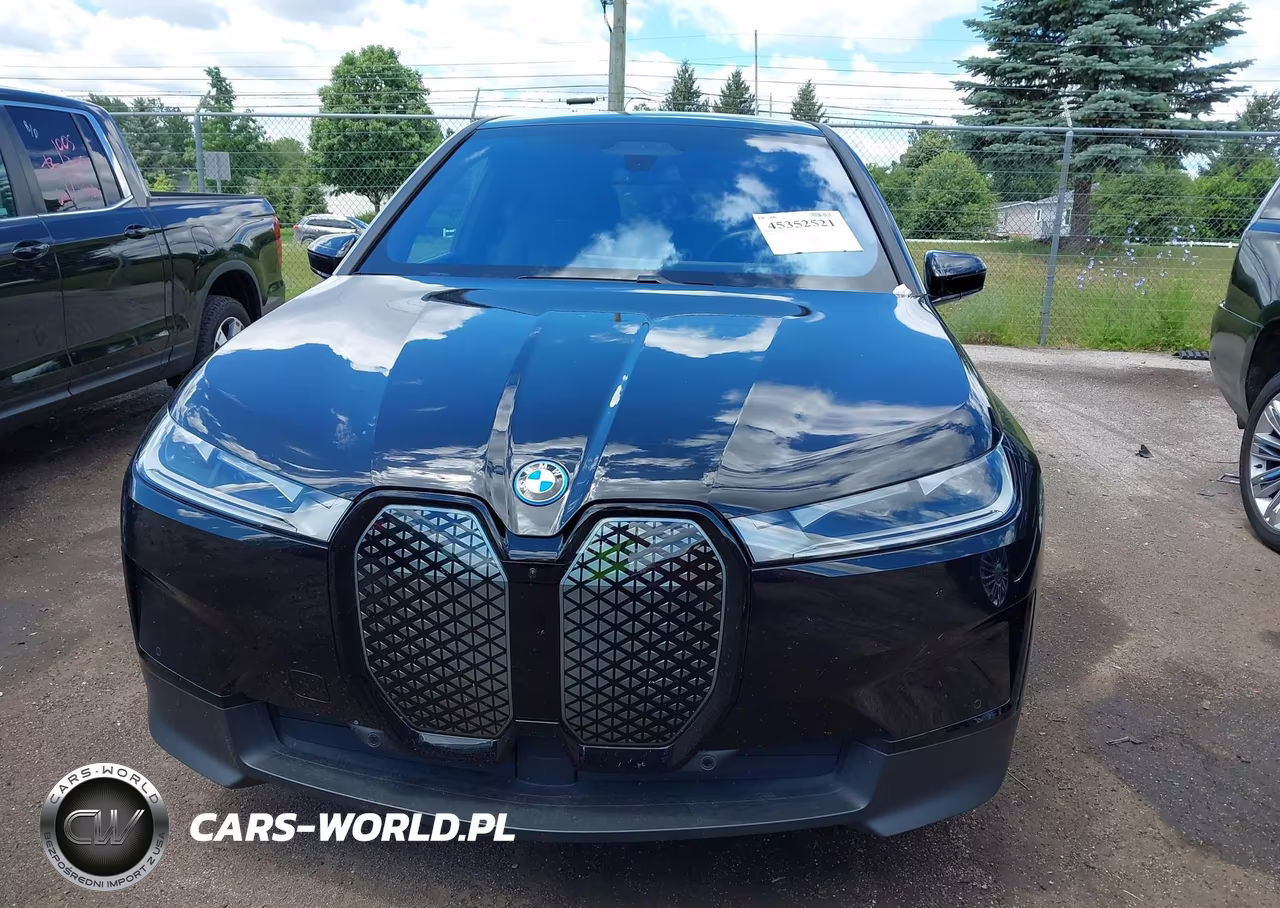 2024 BMW Ix xDrive50 VIN:WB523CF07RCR91990 - 12