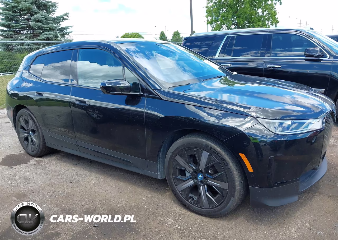 2024 BMW Ix xDrive50 VIN:WB523CF07RCR91990 - 13