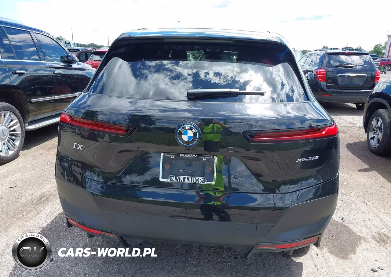 2024 BMW Ix xDrive50 VIN:WB523CF07RCR91990 - 16