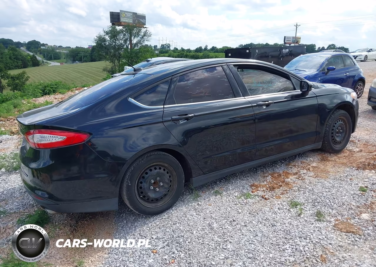 2014 Ford Fusion S VIN:3FA6P0G75ER268127 - 4