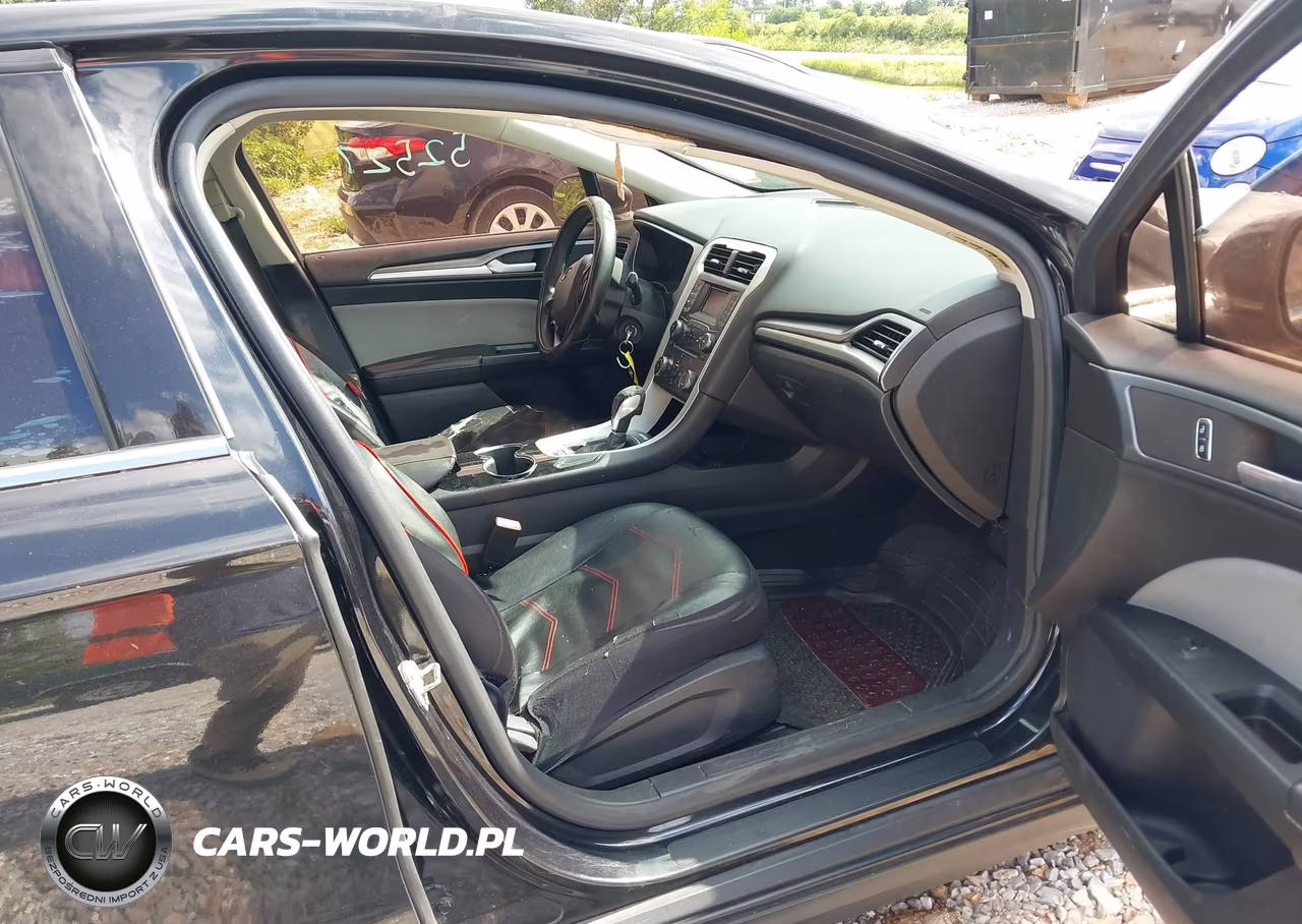 2014 Ford Fusion S VIN:3FA6P0G75ER268127 - 5
