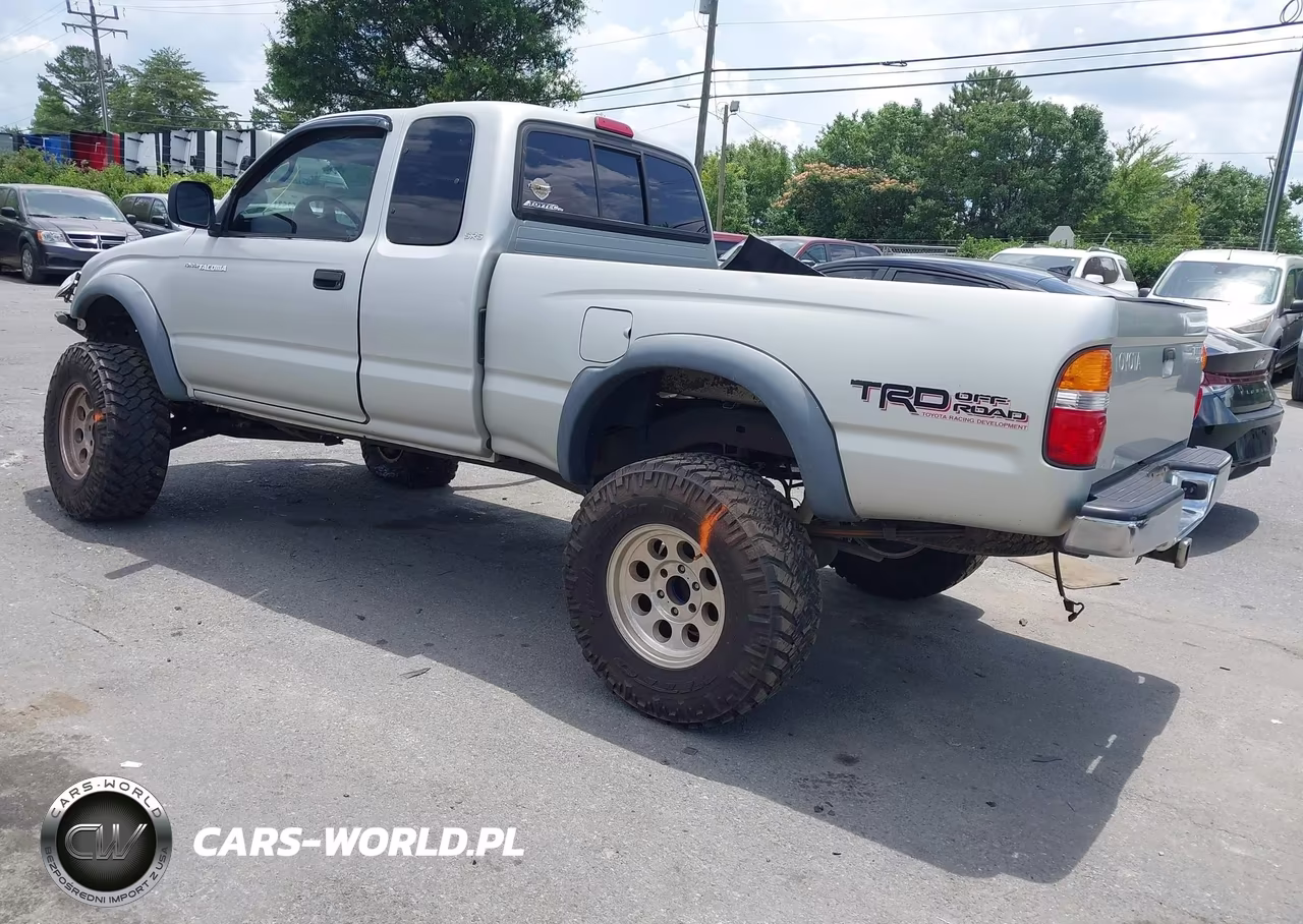 2002 Toyota Tacoma Base V6 VIN:5TEWN72N62Z066987 - 3