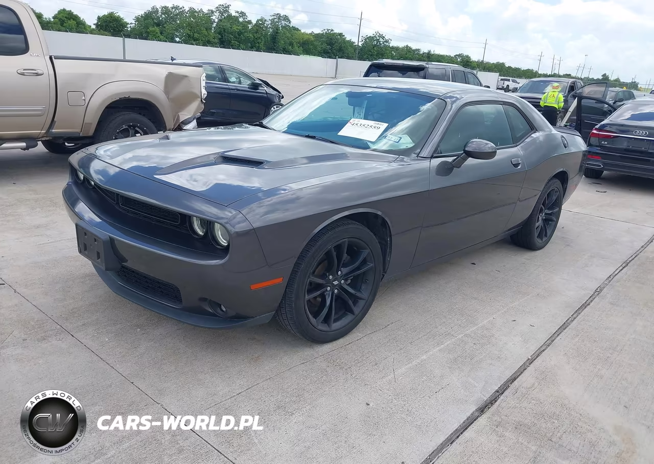 2018 Dodge Challenger Sxt VIN:2C3CDZAG4JH204657 - 2