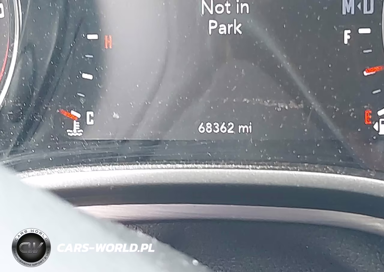 2018 Dodge Challenger Sxt VIN:2C3CDZAG4JH204657 - 7