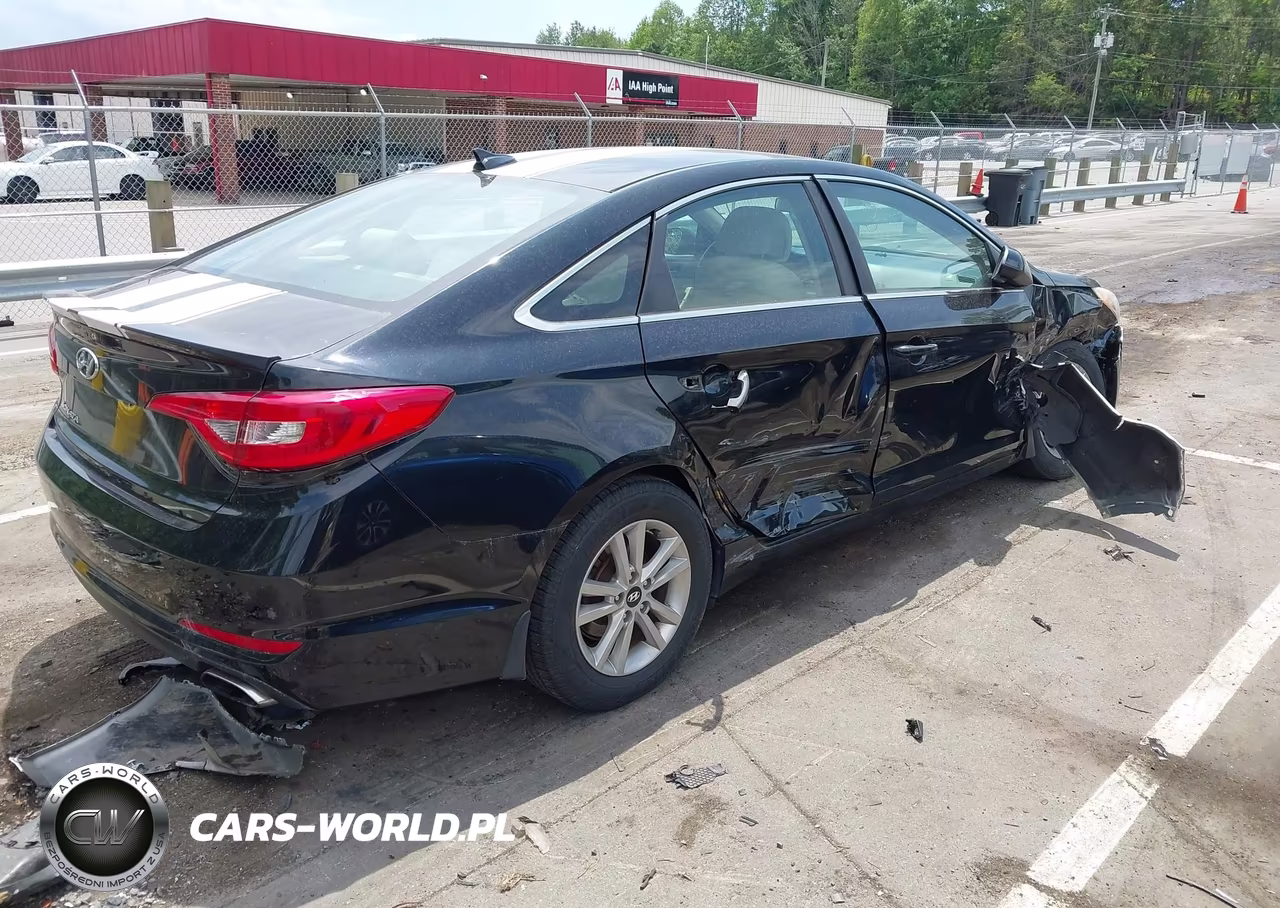 2015 Hyundai Sonata Se VIN:5NPE24AF9FH248916 - 4