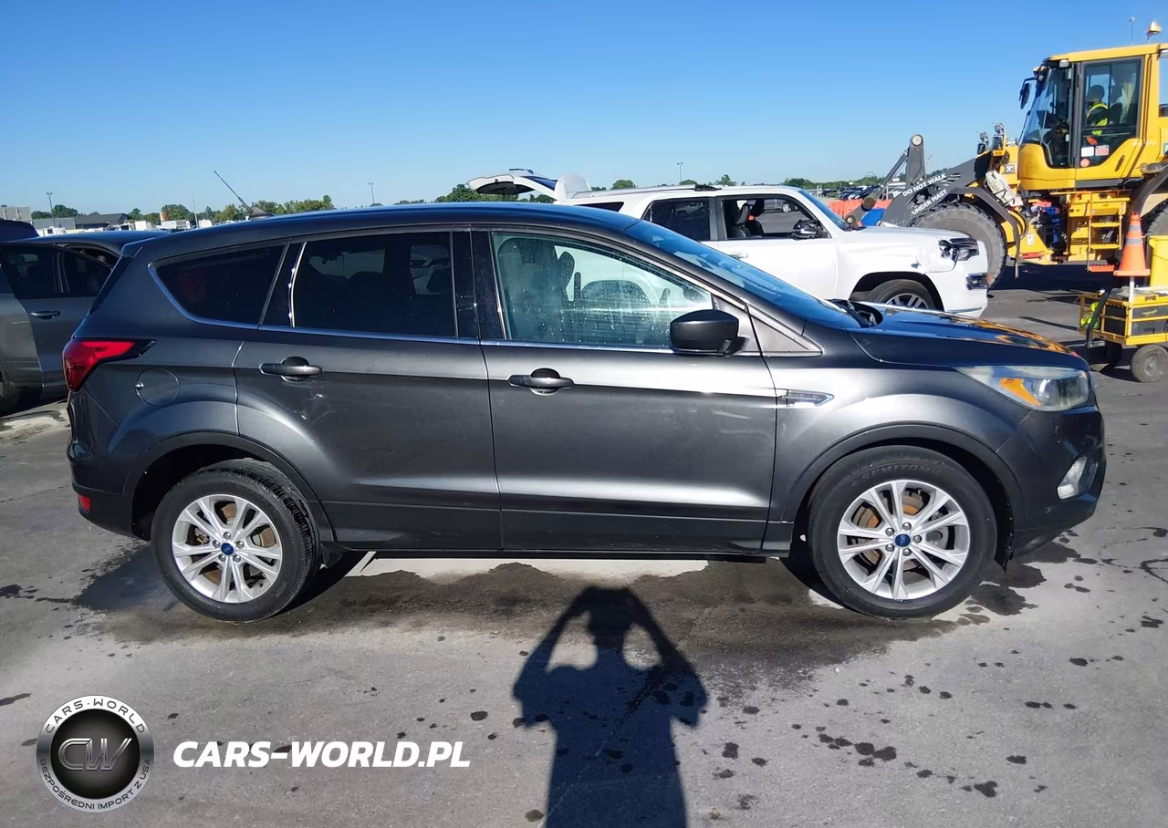 2019 Ford Escape Se VIN:1FMCU0GD6KUB02209 - 18