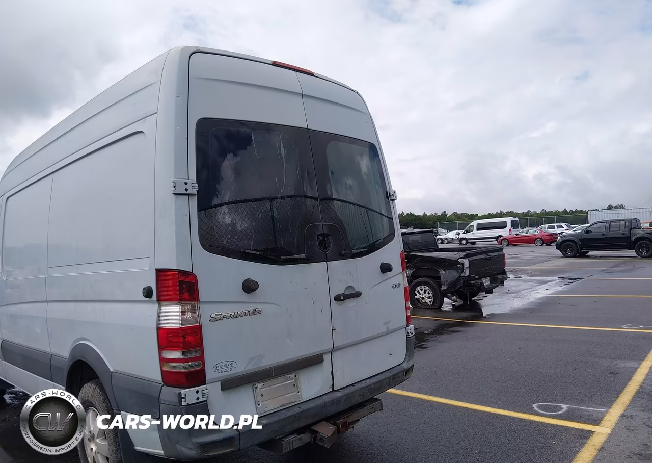 2008 Dodge Sprinter Van 2500 VIN:WD0PE745X85305249 - 16