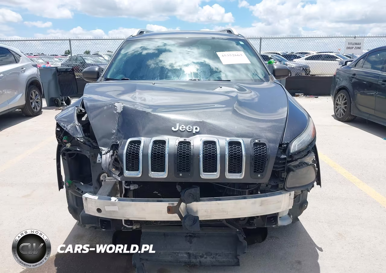 2016 Jeep Cherokee Latitude VIN:1C4PJLCS6GW114442 - 13