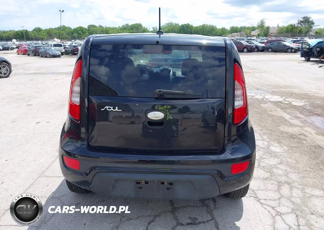 2013 Kia Soul + VIN:KNDJT2A67D7532594 - 17