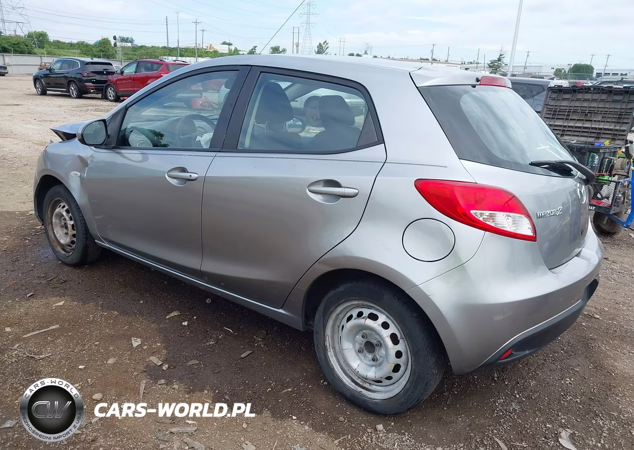 2013 Mazda Mazda2 Sport VIN:JM1DE1KYXD0156502 - 3
