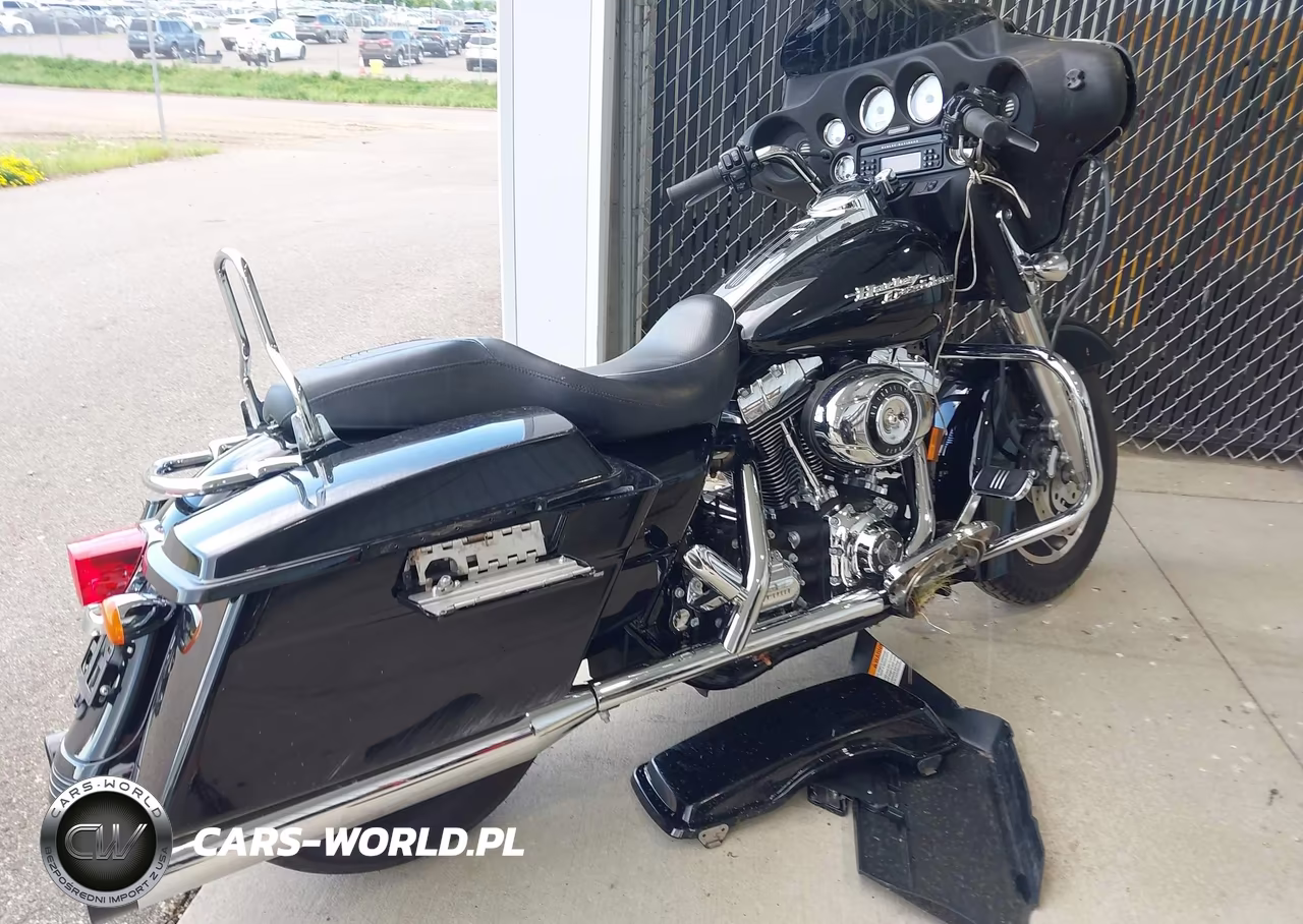 2007 Harley-Davidson Flhx VIN:1HD1KB41X7Y657430 - 4