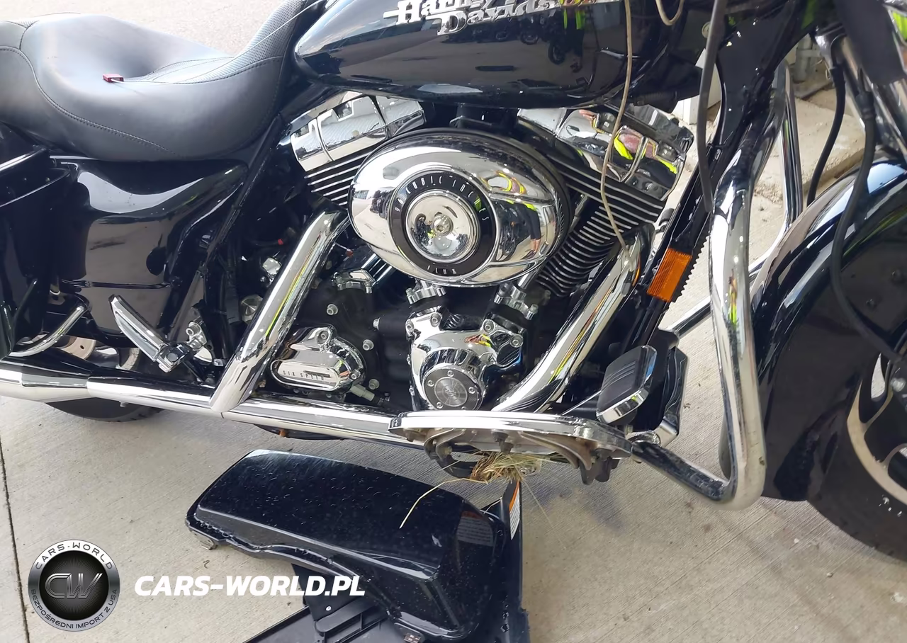 2007 Harley-Davidson Flhx VIN:1HD1KB41X7Y657430 - 8