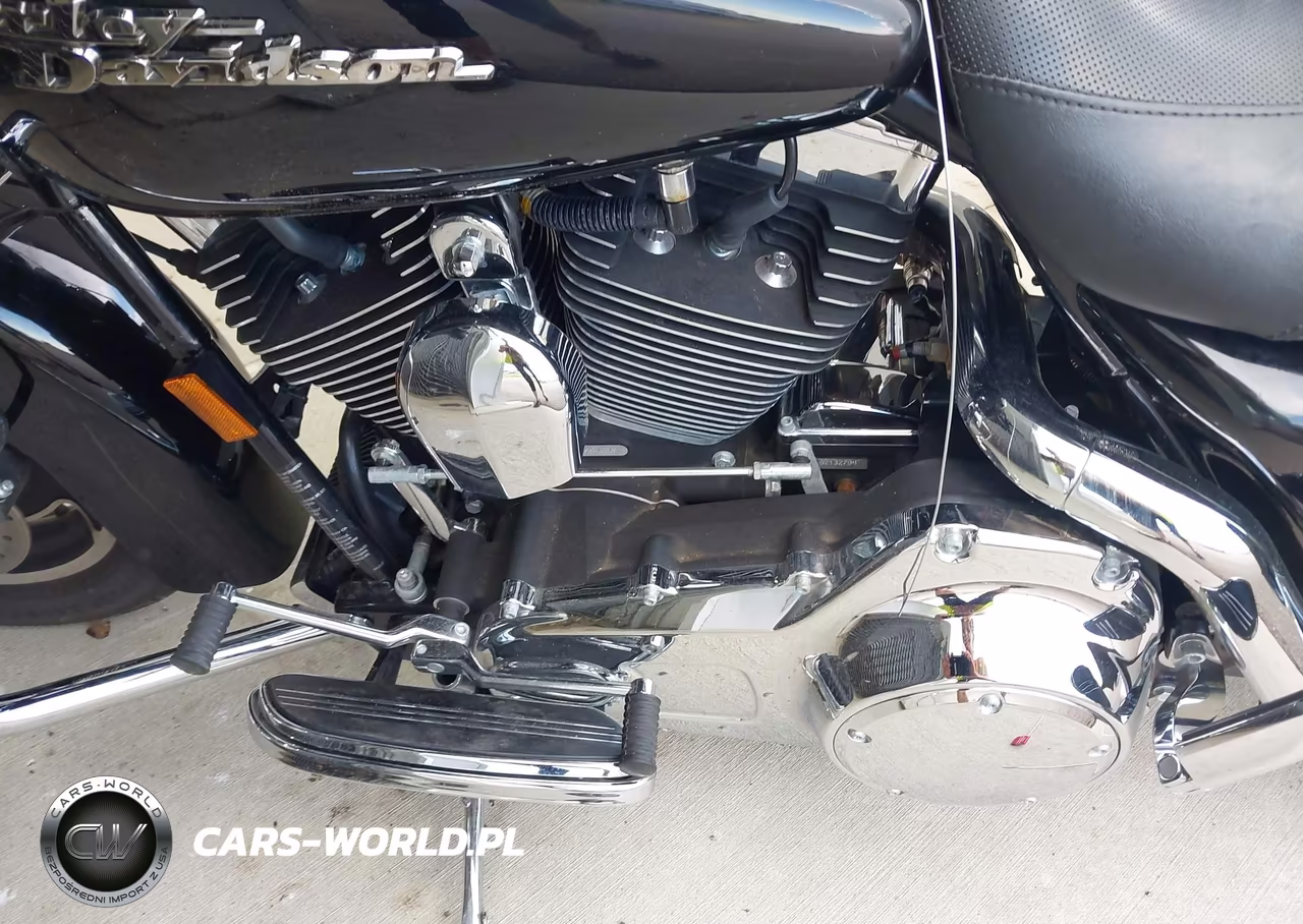 2007 Harley-Davidson Flhx VIN:1HD1KB41X7Y657430 - 9