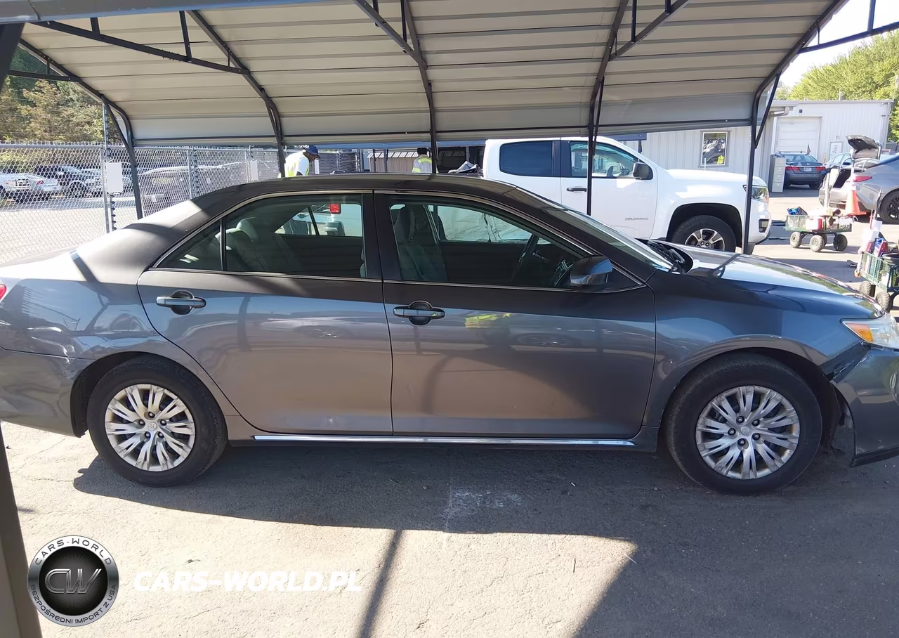 2014 Toyota Camry Le VIN:4T1BF1FK1EU424997 - 13