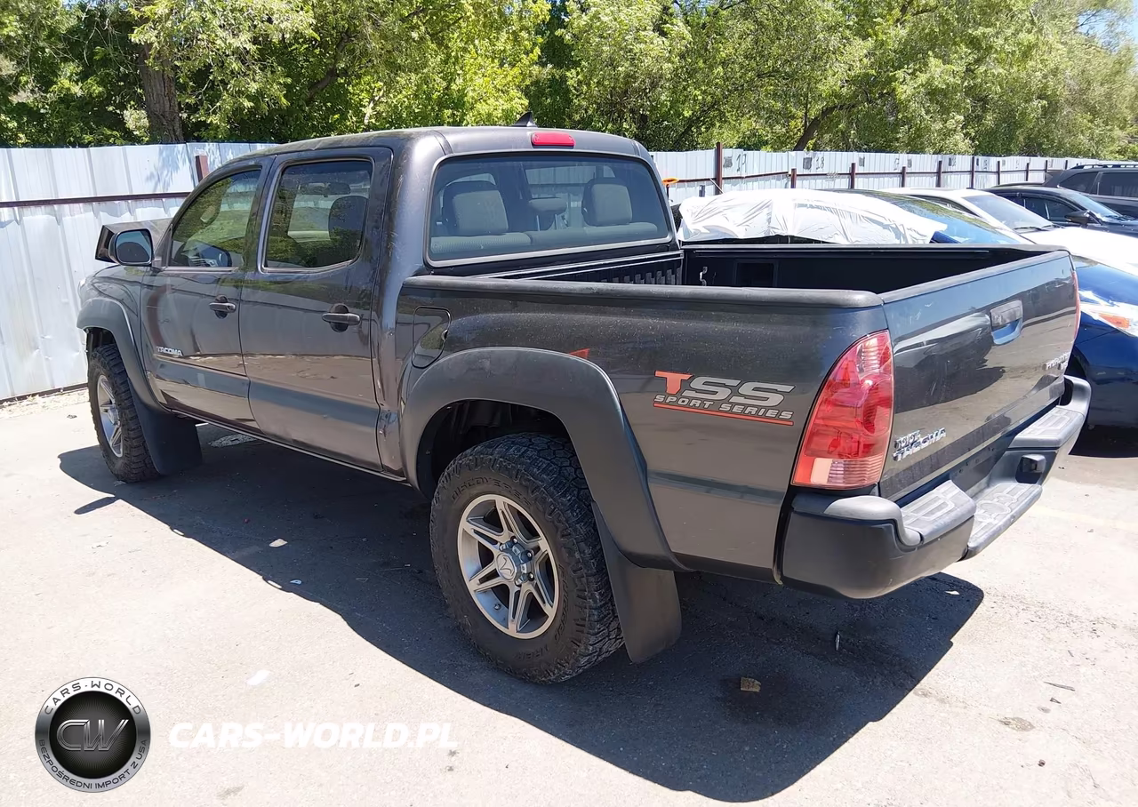 2012 Toyota Tacoma Prerunner V6 VIN:5TFJU4GN0CX017927 - 3