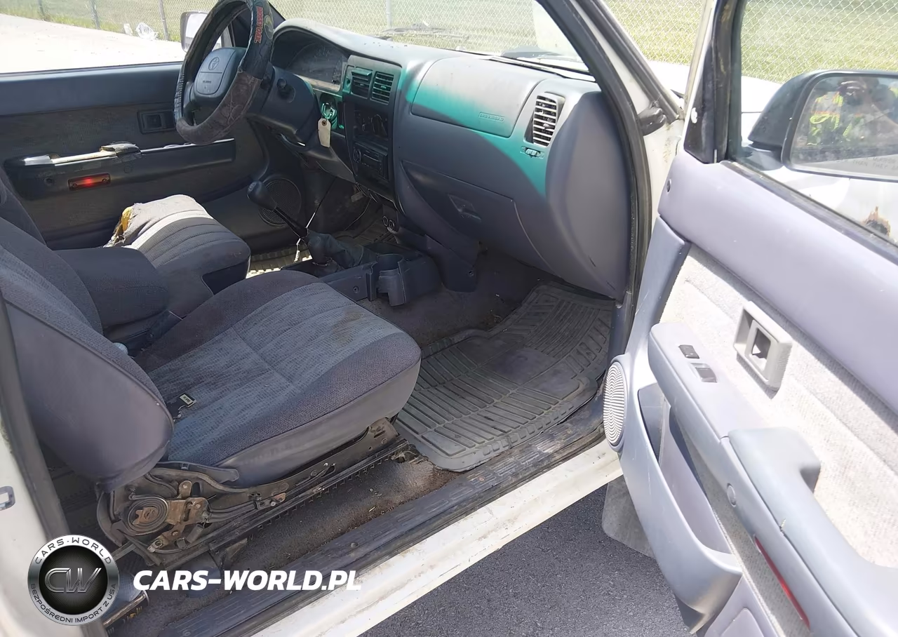 1998 Toyota Tacoma Base V6 VIN:4TAWN72N1WZ059376 - 5