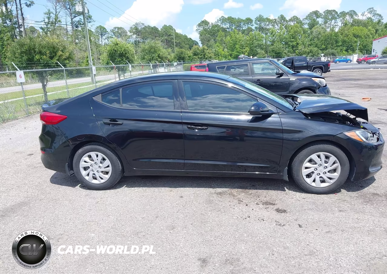2018 Hyundai Elantra Se VIN:5NPD74LF5JH310816 - 13