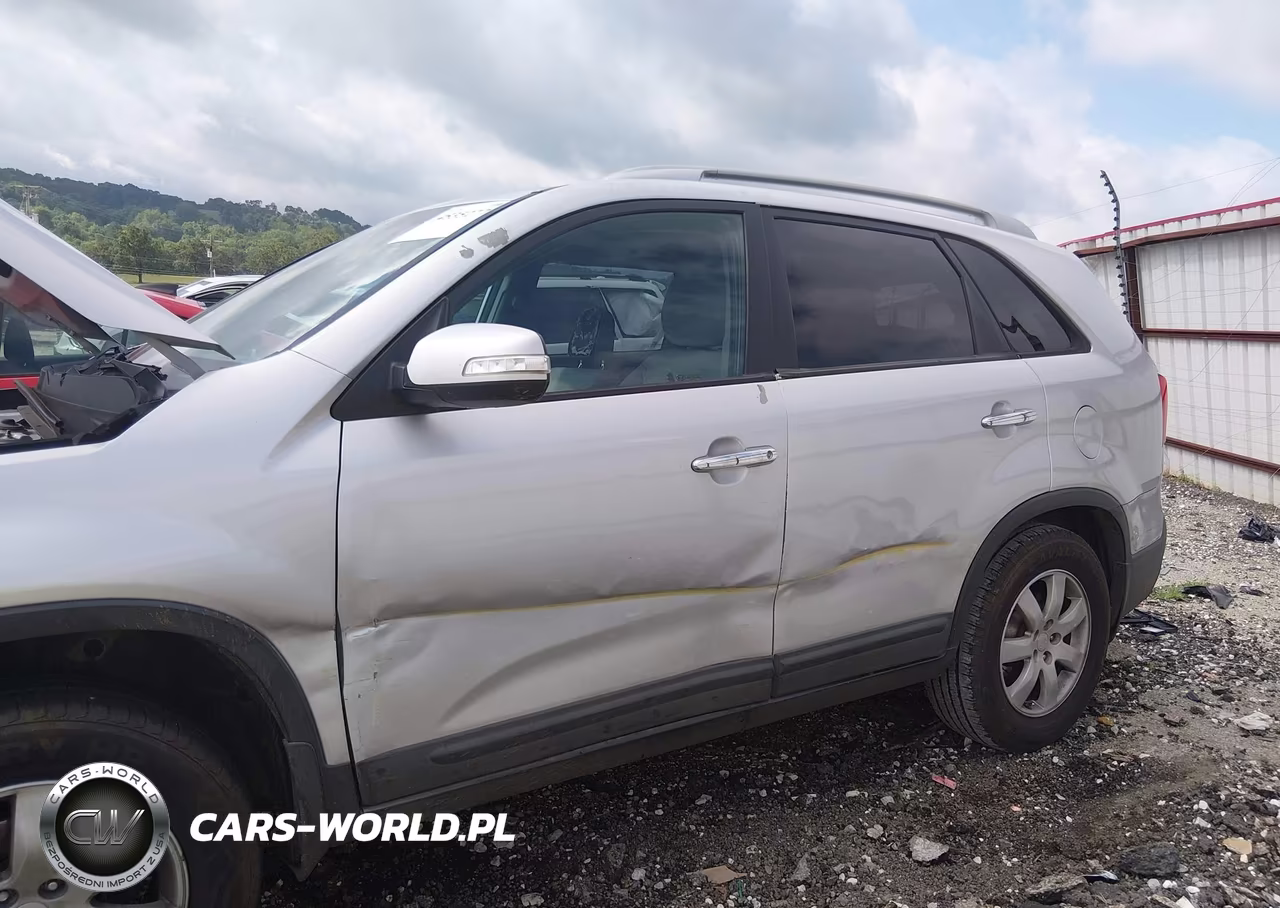 2011 Kia Sorento Lx VIN:5XYKT3A13BG017199 - 6