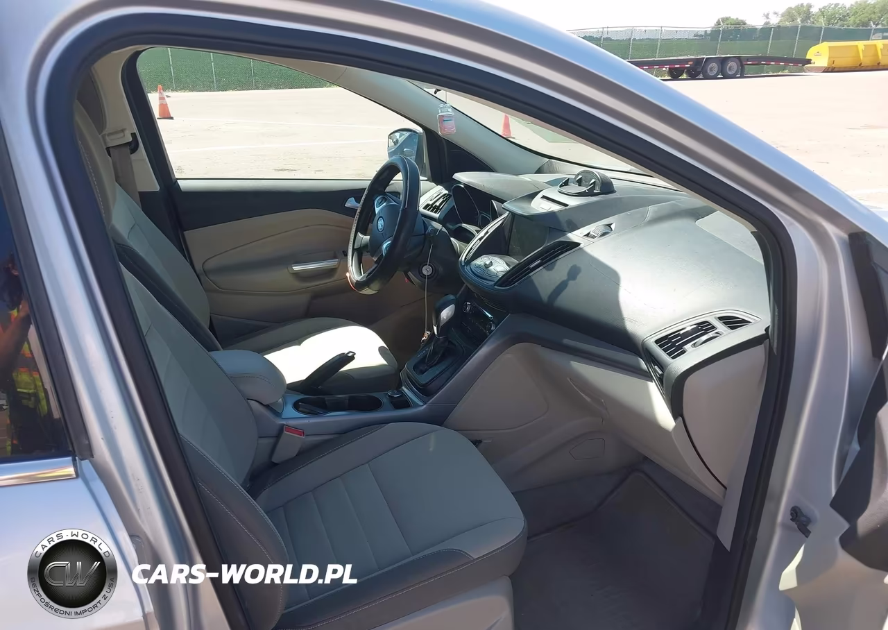 2015 Ford Escape Se VIN:1FMCU9G9XFUC06403 - 5