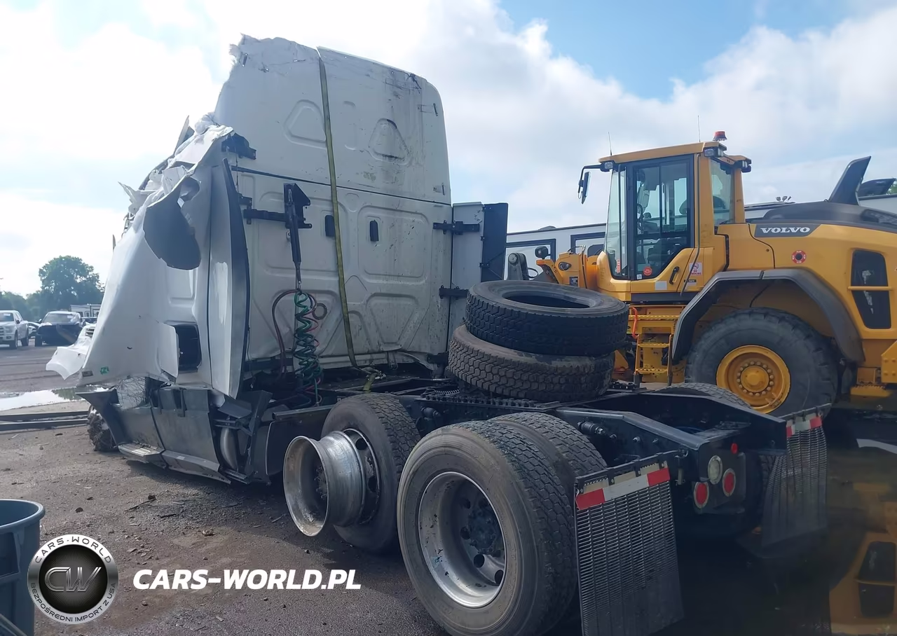 2024 Freightliner New Cascadia 126 VIN:3AKJHHDR6RSUT6672 - 3