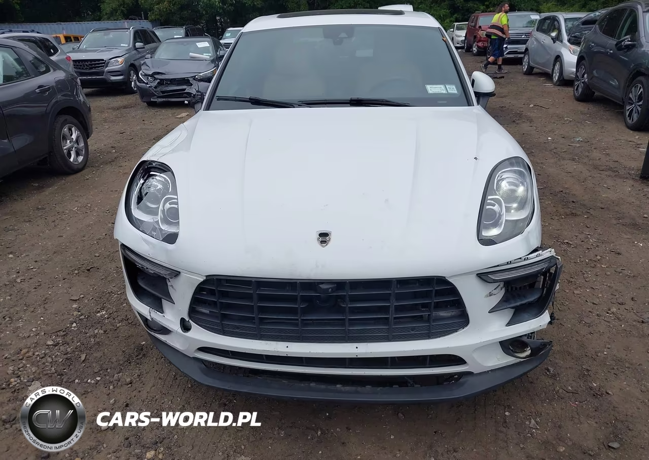 2018 Porsche Macan S VIN:WP1AB2A57JLB37262 - 12