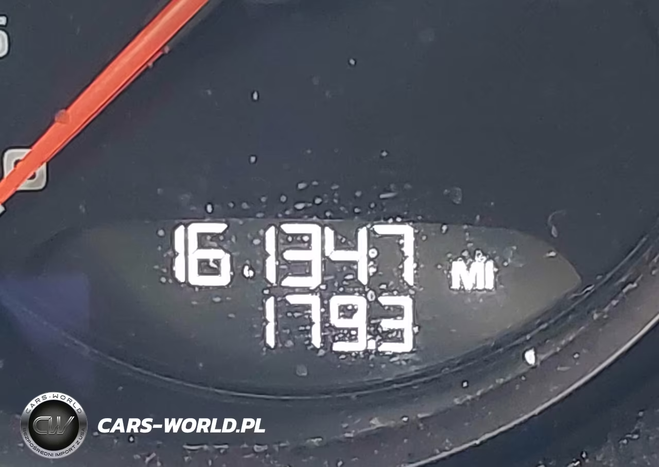 2018 Porsche Macan S VIN:WP1AB2A57JLB37262 - 15