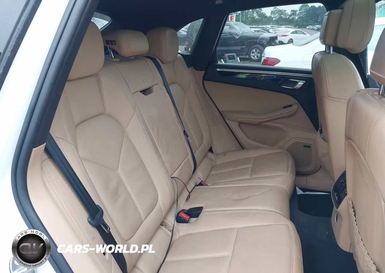 2018 Porsche Macan S VIN:WP1AB2A57JLB37262 - 8