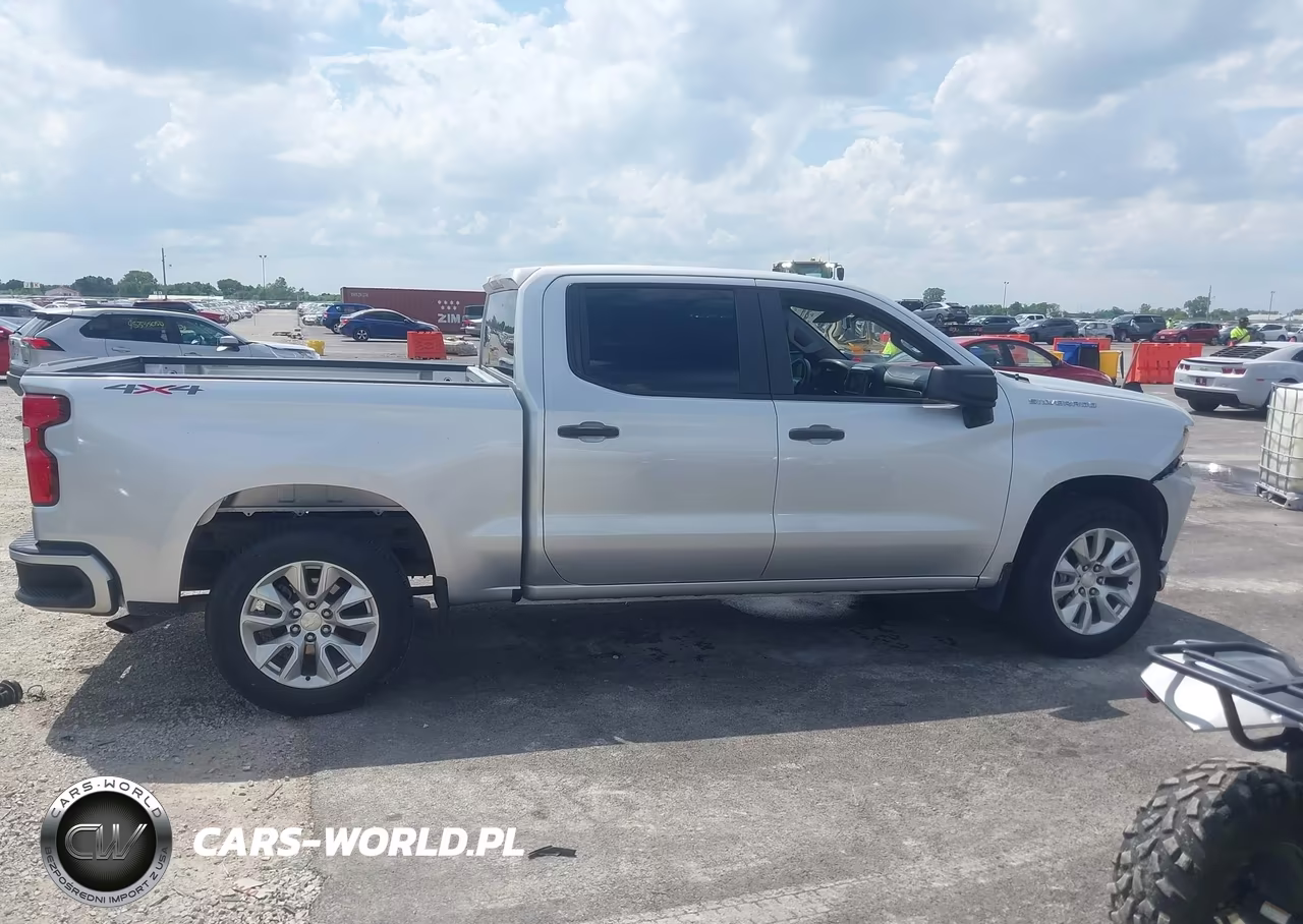 2021 Chevrolet Silverado 1500 4Wd Short Bed Custom VIN:3GCPYBEK7MG239415 - 14