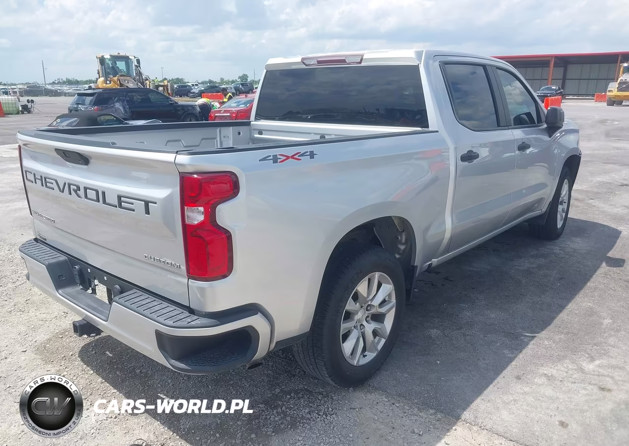 2021 Chevrolet Silverado 1500 4Wd Short Bed Custom VIN:3GCPYBEK7MG239415 - 4