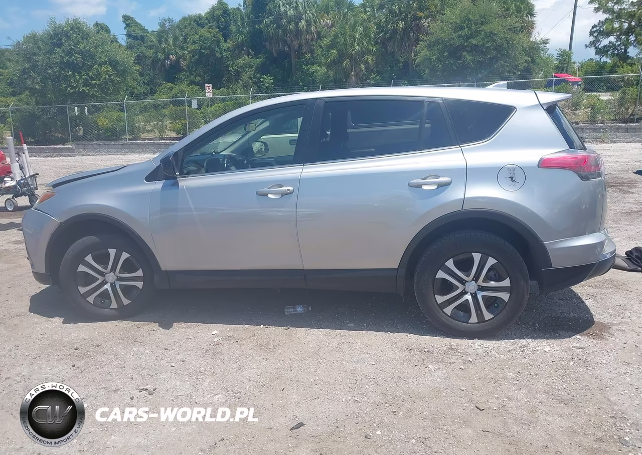 2018 Toyota Rav4 Le VIN:JTMZFREV6JJ181518 - 14